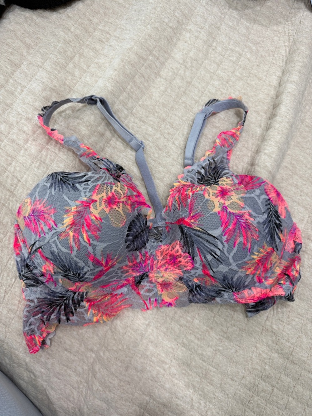 2017 PINK Floral Lace Underwire Bra with Pink Accents